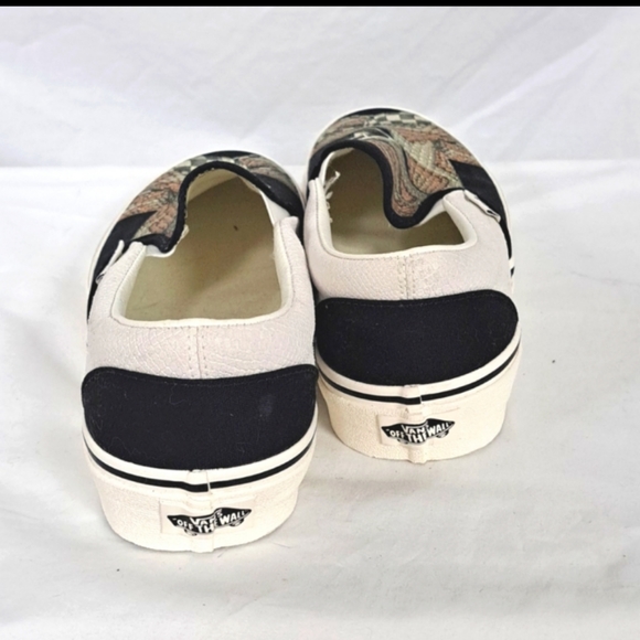 Vans Shoes Vans Classic Slipon Sneakers Rattlesnake Print Mens Size